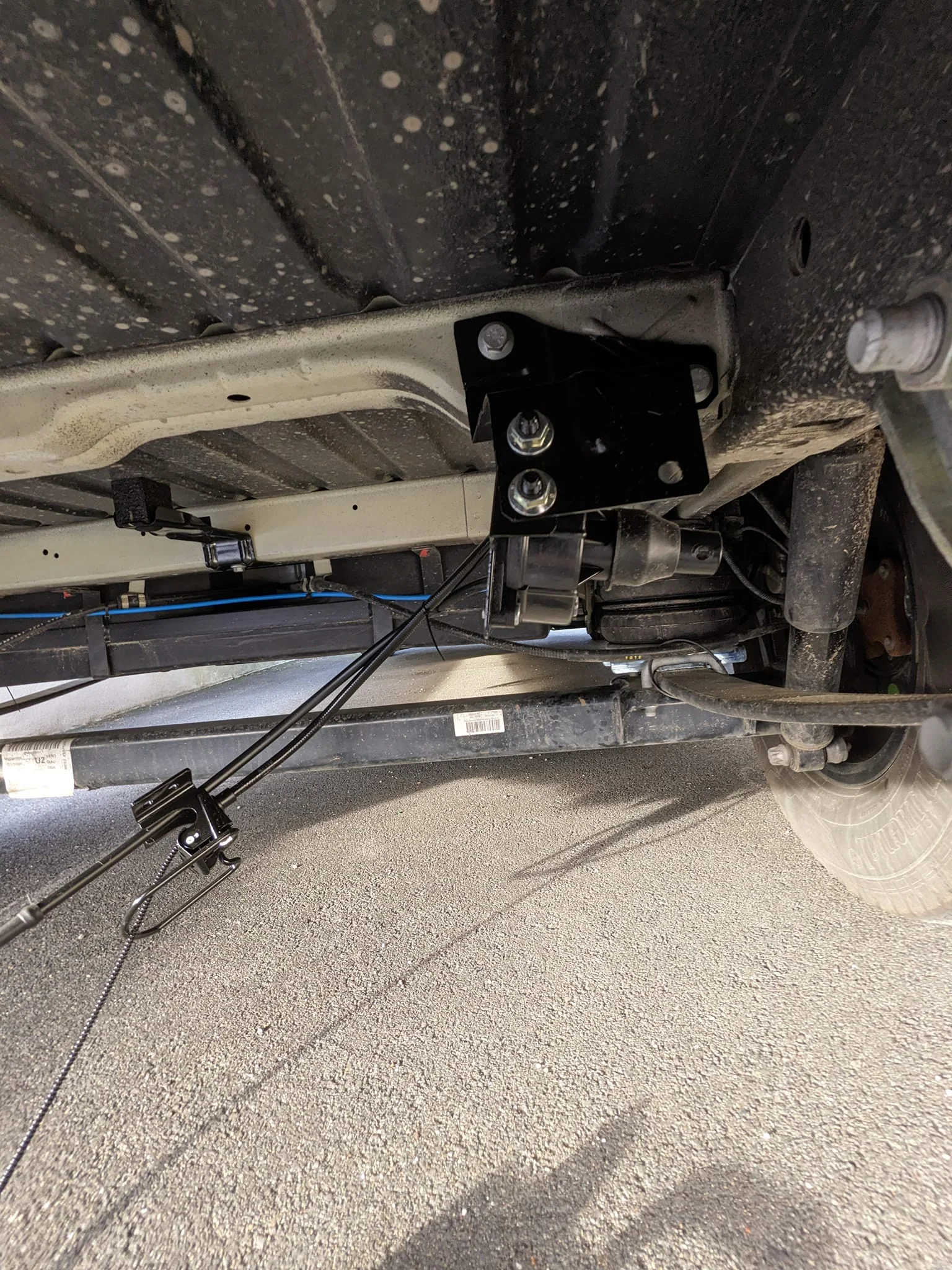 Détail du mécanisme de levage sous Fiat Ducato
